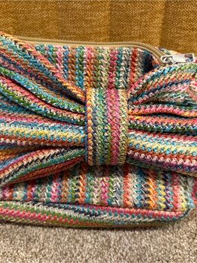 Multicolor Woven Bow Clutch